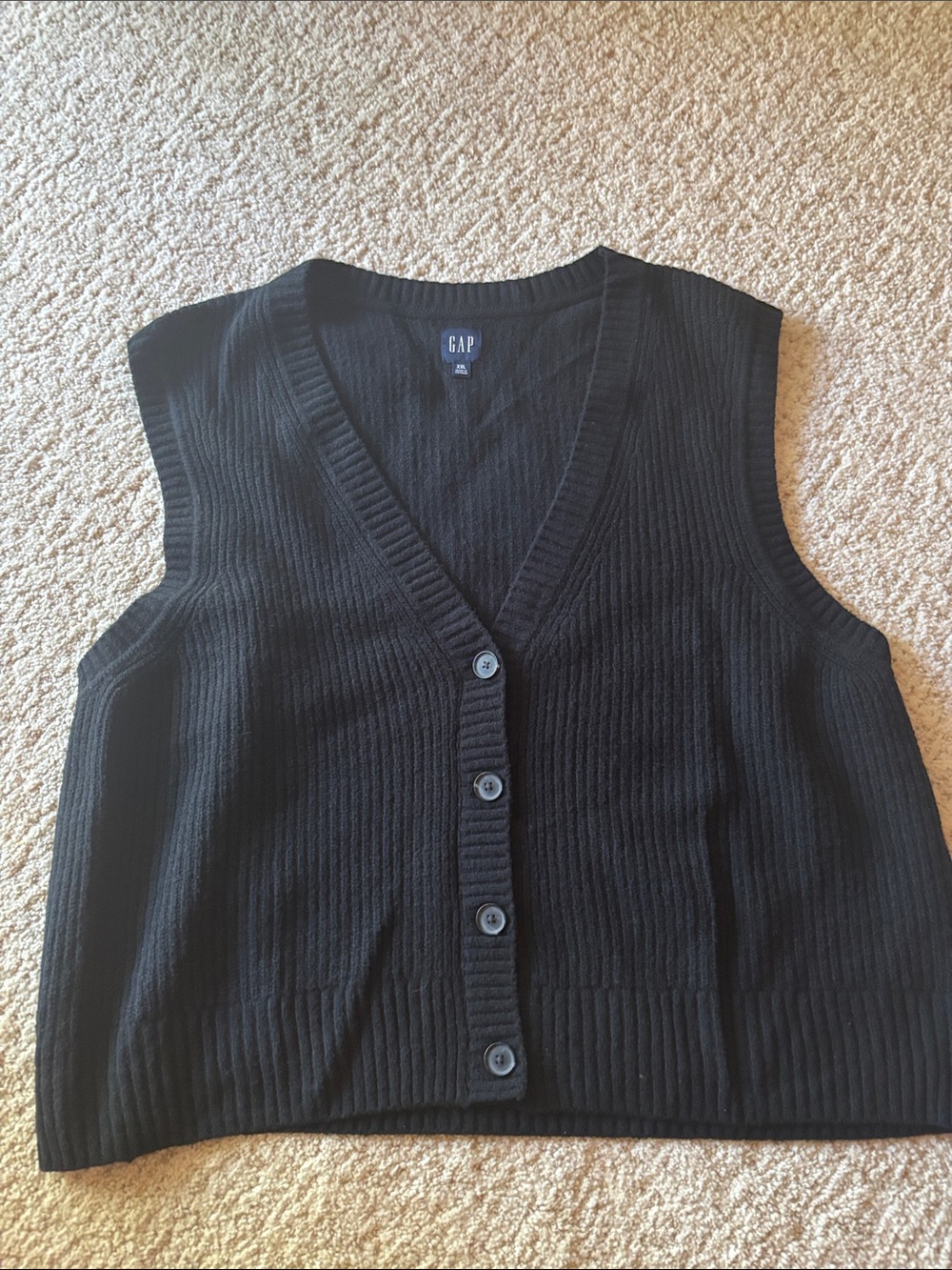GAP Women’s Black V-Neck Ribbed Knit Sweater Vest Stops at Waist